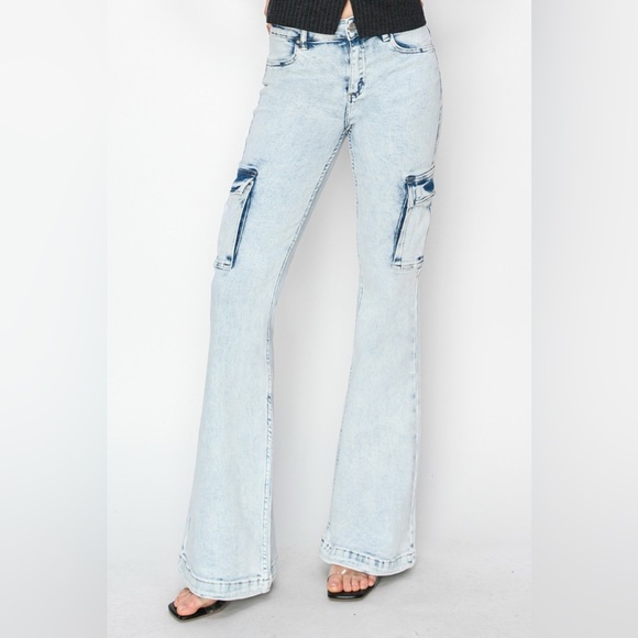 RISEN Full Size High Rise Cargo Flare Jeans - Picture 7 of 7